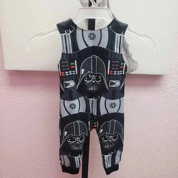 Star Wars Darth Vader Onesie - Picture 2 of 5
